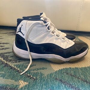 Concord Jordan 11s size 9.5